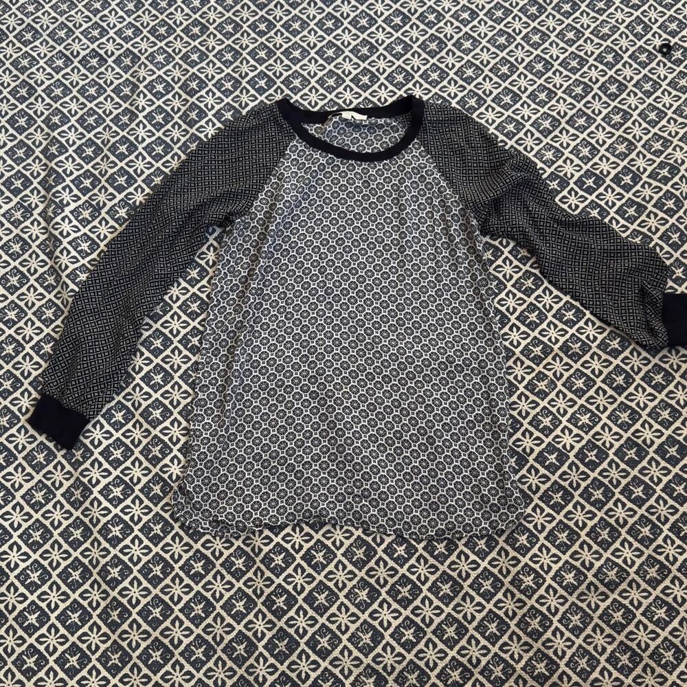 Loft Women's Geometric  Grey and Black Shirt XS